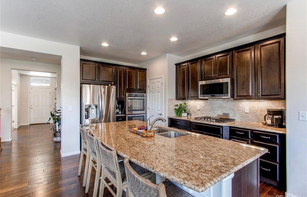 Building Photo - 14969 Melco Ave