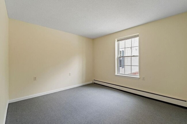 Building Photo - 1703 White Cedar Blvd