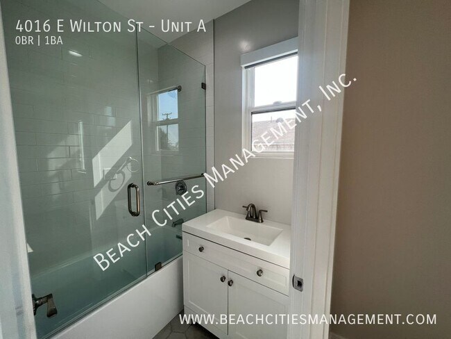 Building Photo - 4016 E Wilton St