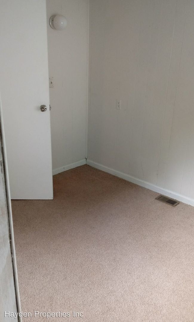 Building Photo - 3 br, 1.5 bath House - 209 F McQueen St