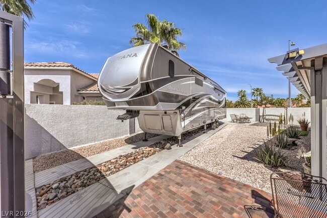 Building Photo - 7520 Barbie Ave