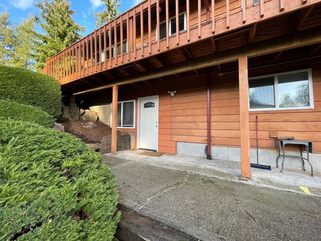 Building Photo - One Bedroom ADU in Broadview!