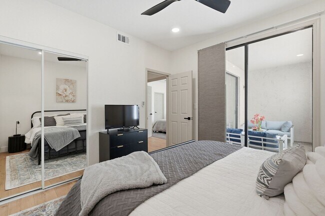 Building Photo - First-Floor 2-Bedroom Condo | The Racquet Club – Scottsdale