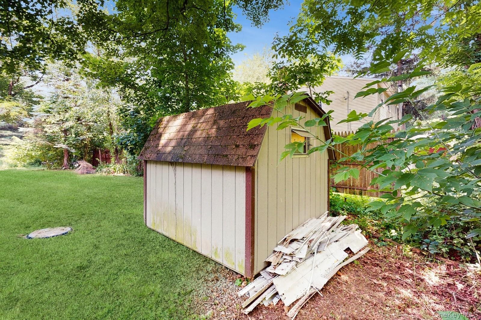 Building Photo - 37 Shady Creek Rd