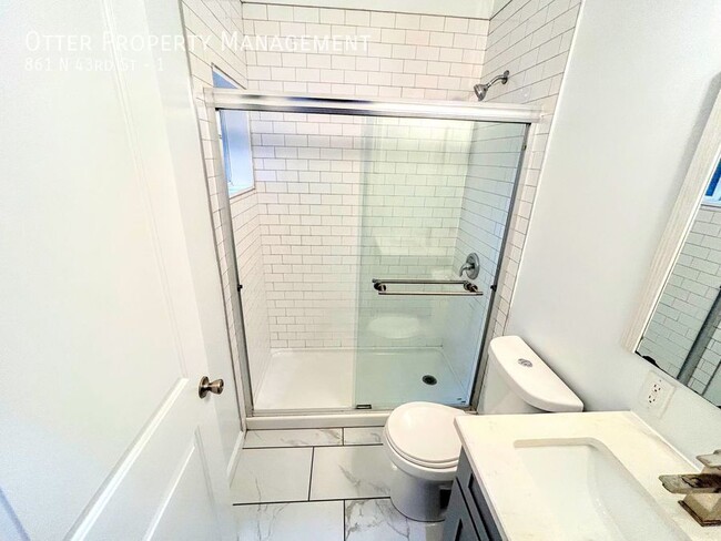 Building Photo - 861 N 43rd St