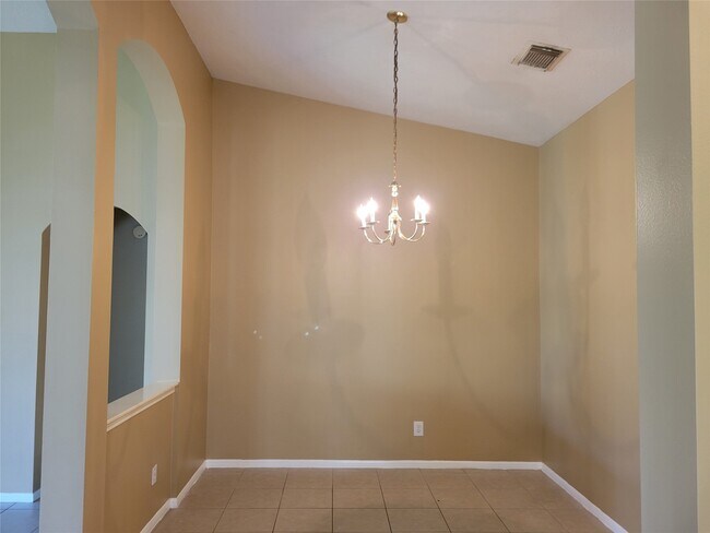 Building Photo - 3934 Camelia Glen Ln