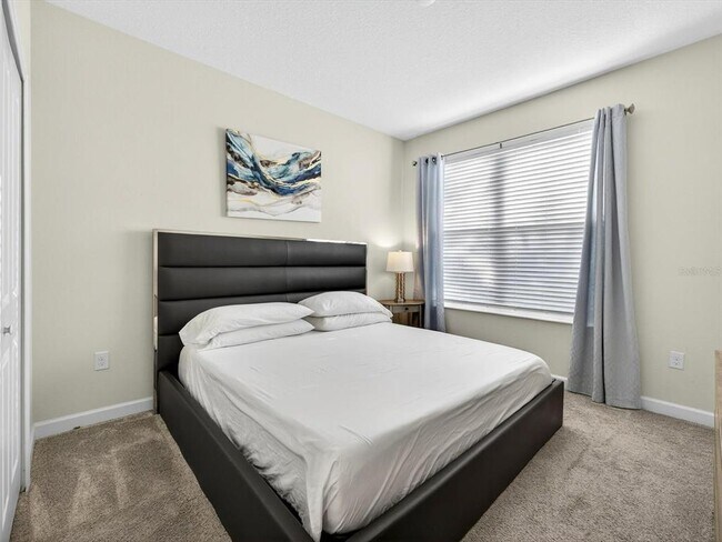 Building Photo - 620 Sticks St