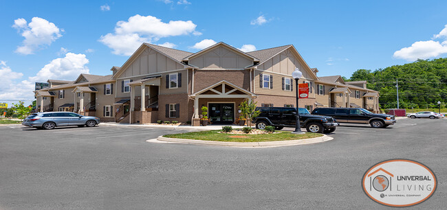 Building Photo - The Villas at Pigeon River