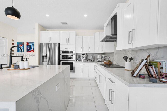 Building Photo - 16373 SW 30th St