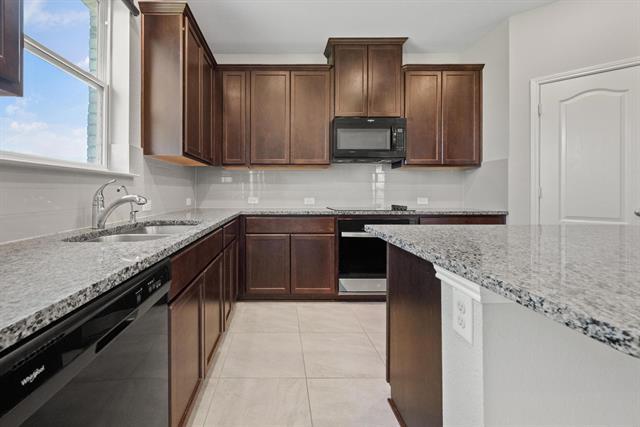 Building Photo - 3409 Keechi Creek Dr