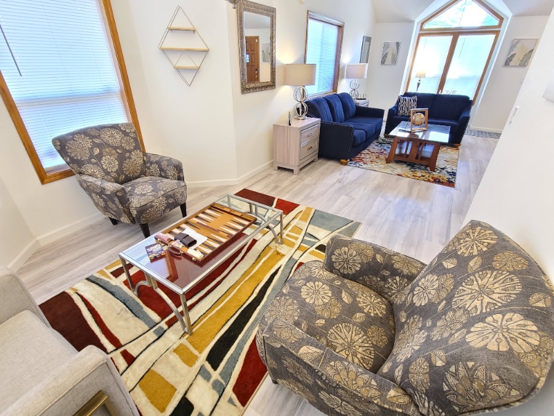 Building Photo - 547 NE 27th St