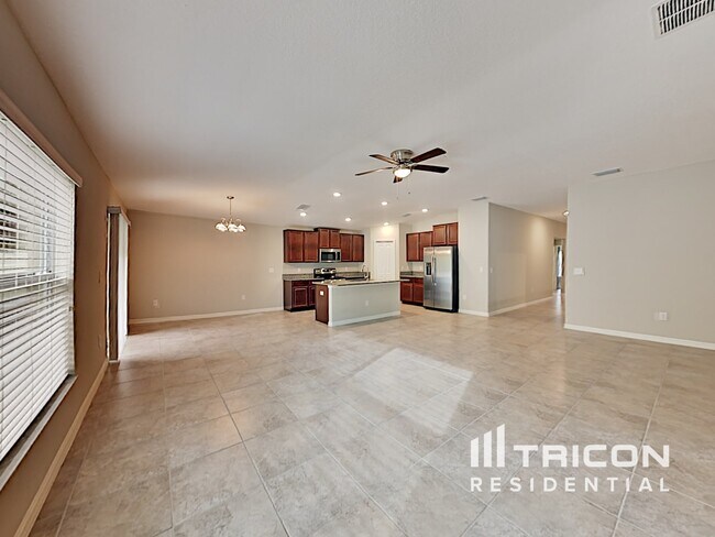 Building Photo - 1748 Broad Winged Hawk Dr