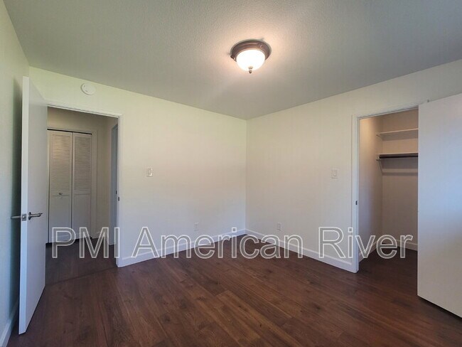 Building Photo - 7817 Palmyra Dr