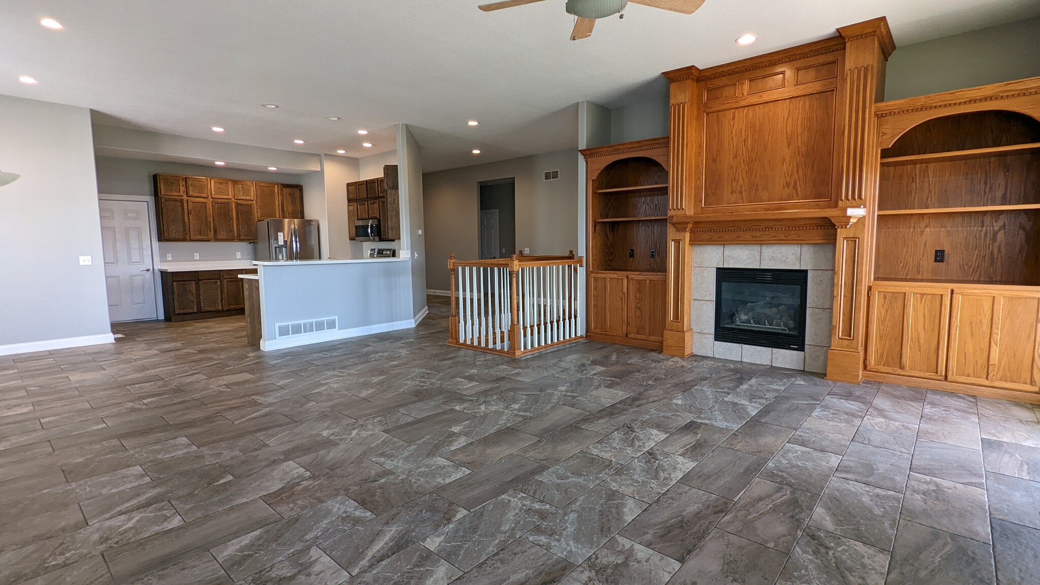 Building Photo - 306 Southwest Carriage Drive