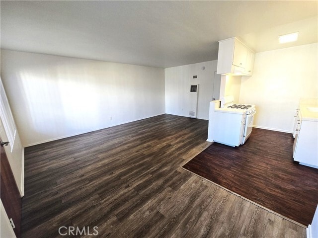 Building Photo - 401 W Wilson Ave