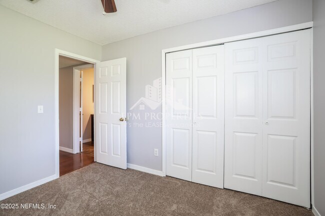 Building Photo - 8038 Loch Lomond Ln