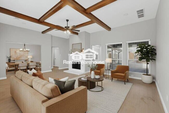 Building Photo - Renovated home in Plano Ready to Be Your Home