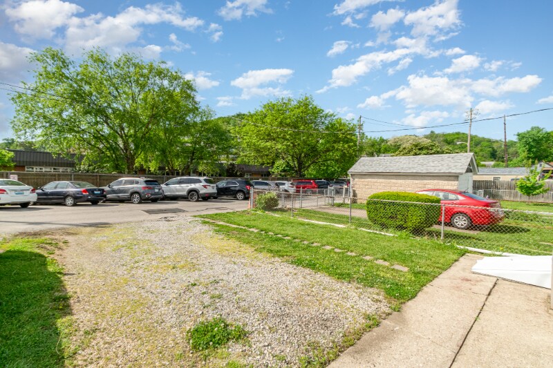 Building Photo - 517 Highland Ave