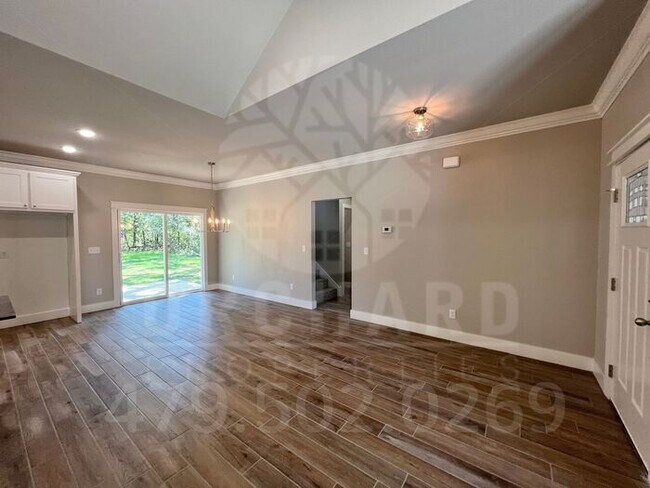 Building Photo - Single-Family Home- Bella Vista- Spacious Westley Plan