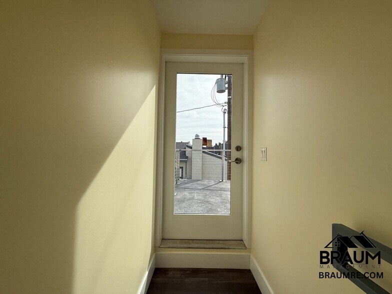 Building Photo - 1541 Franklin St
