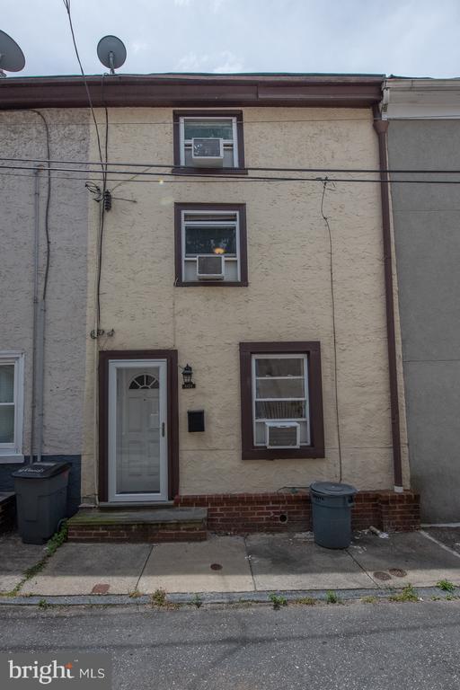 Building Photo - 4424 St Davids St