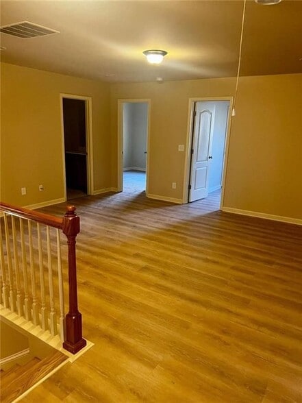 Building Photo - 3702 Brockenhurst Dr