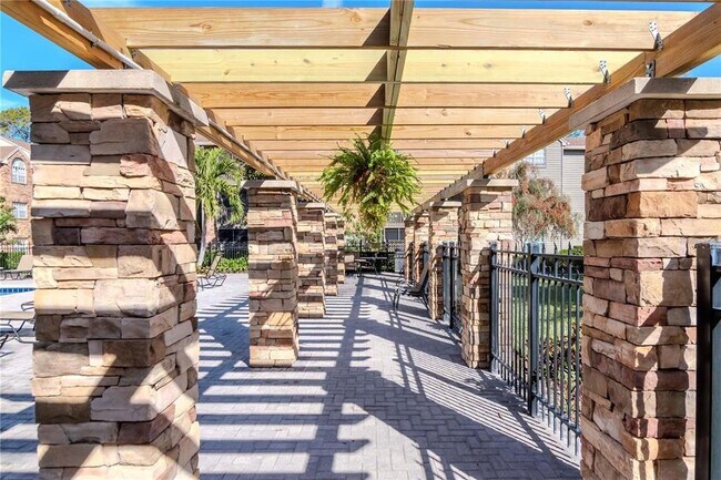 Building Photo - 2500 Winding Creek Blvd