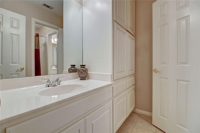 Building Photo - 10508 Canyon Vista Way