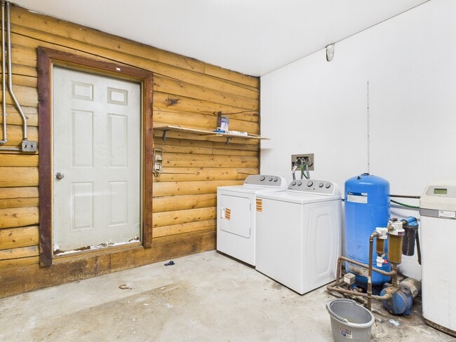 Building Photo - 2587 Rachel Ct