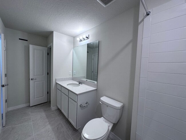Building Photo - 2597 Bright Jewel St