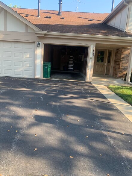 Building Photo - 1152 Buckingham Ct