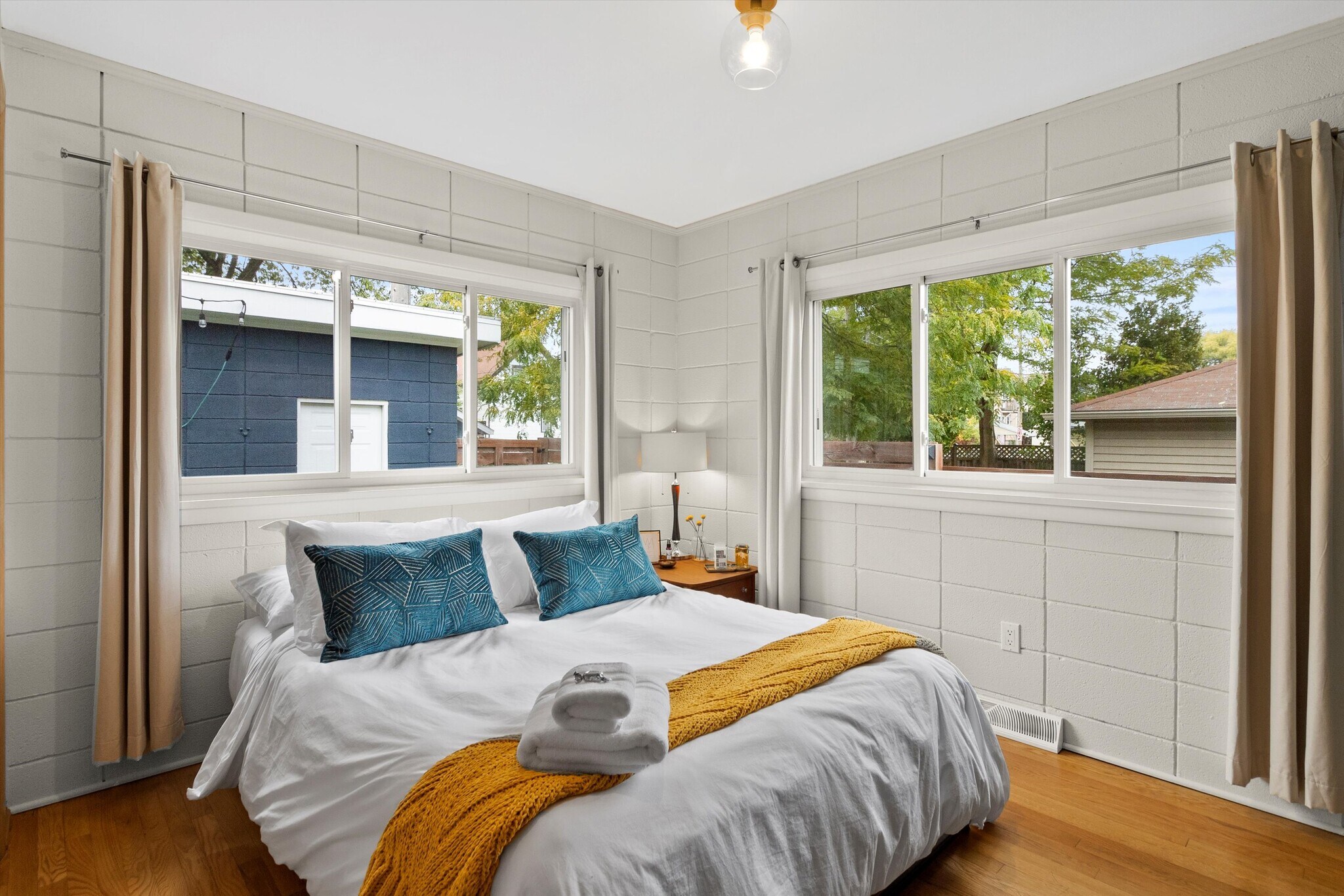 Building Photo - 426 E Ohio Ave