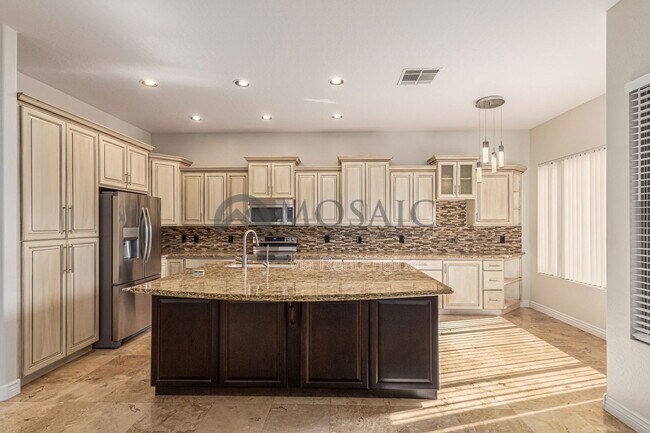 Building Photo - 745 W Citrus Way