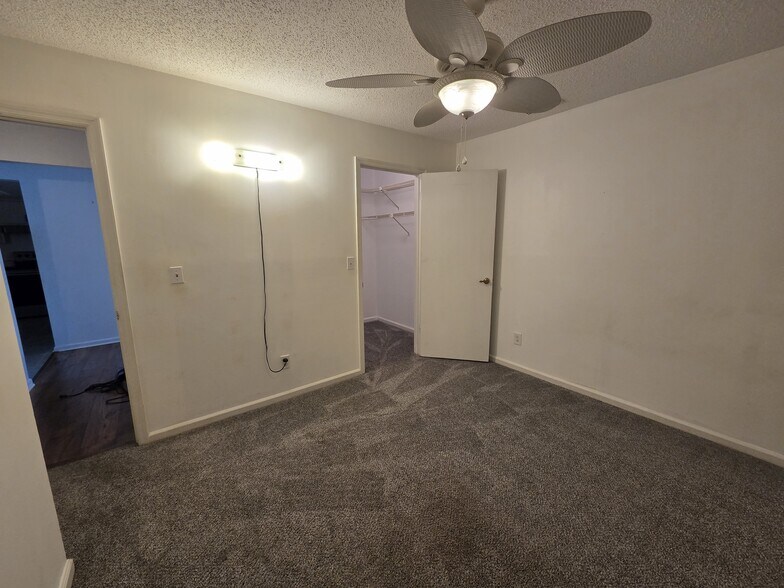 2nd Bedroom Closet - 35086 Whispering Oaks Blvd