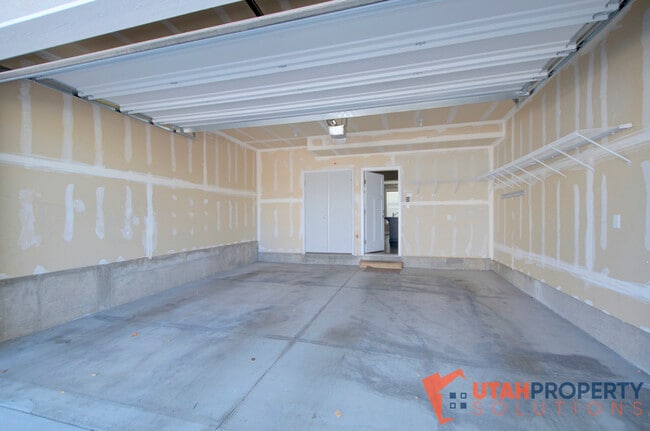 Building Photo - 12272 S Macdill Ct