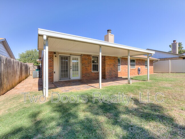 Building Photo - 3900 Hiddleston Cir