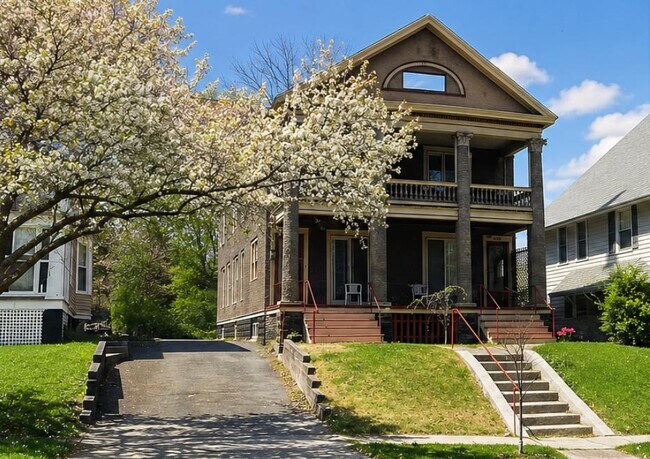 Building Photo - 812-814 Maryland Ave - 812-814 Maryland Ave, Syracuse, NY 13210