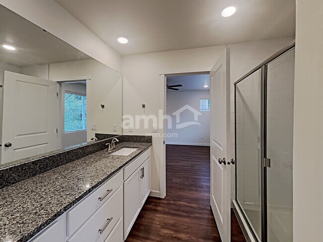 Building Photo - 1508 193rd St Ct E