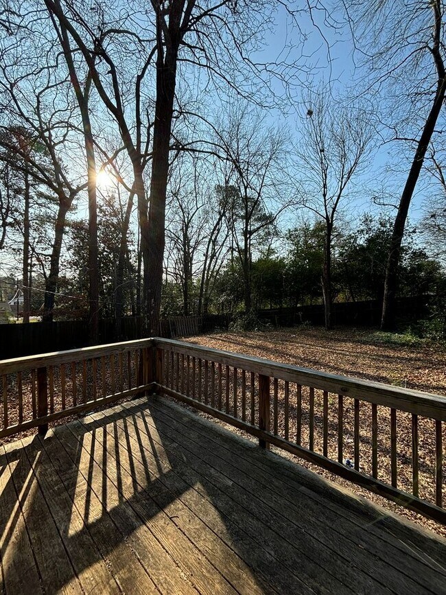 Building Photo - Charming 3 Bed, 1 Bath Home | Available June 22