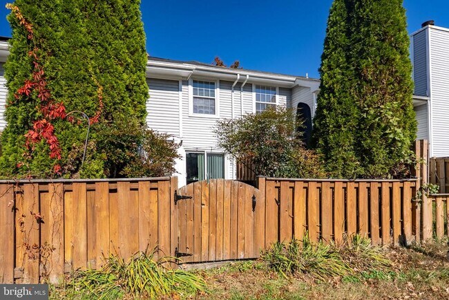 Building Photo - 13847 Lord Fairfax Pl