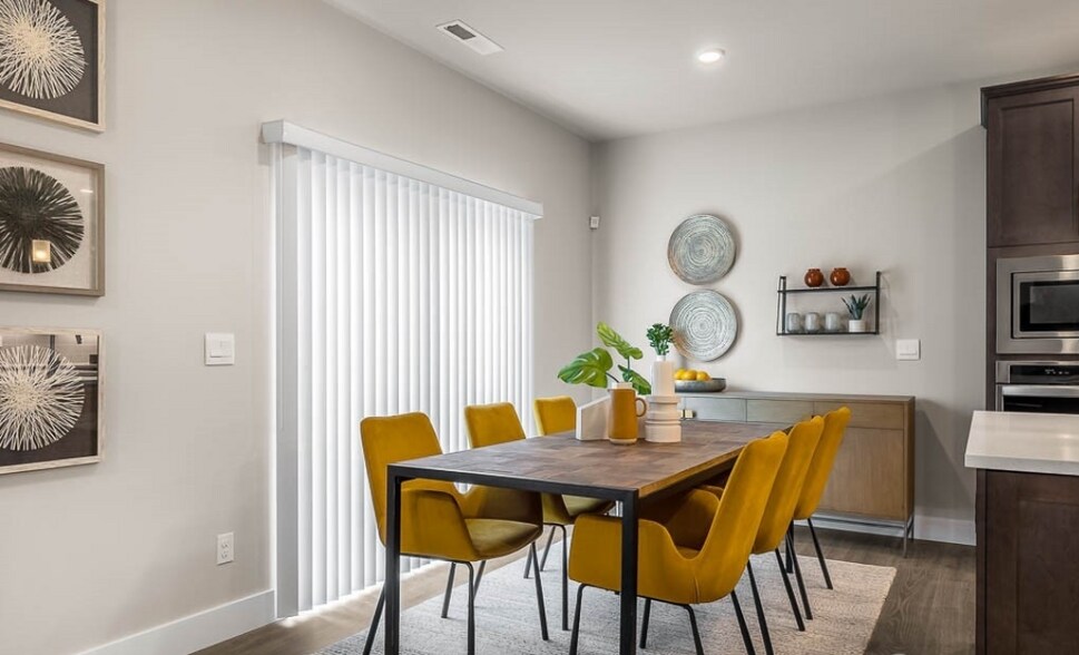 Building Photo - 18229 17th Ave W