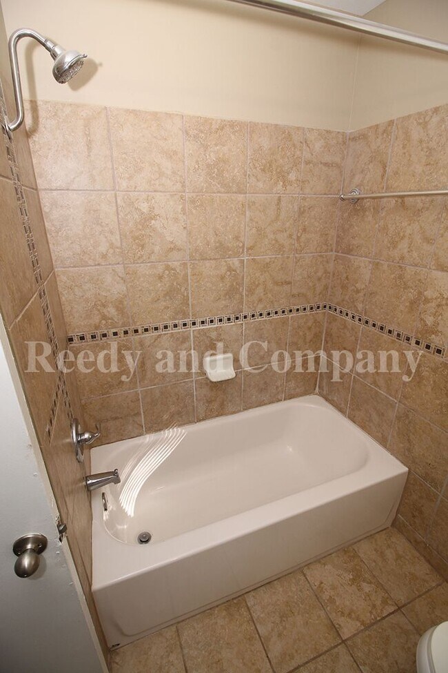 Building Photo - 1841 S Sutton Dr