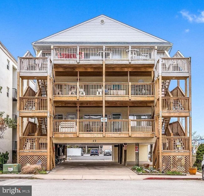 Building Photo - 17 143rd St