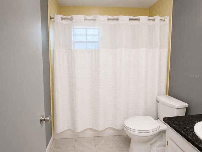 Building Photo - 1706 Belleair Forest Dr