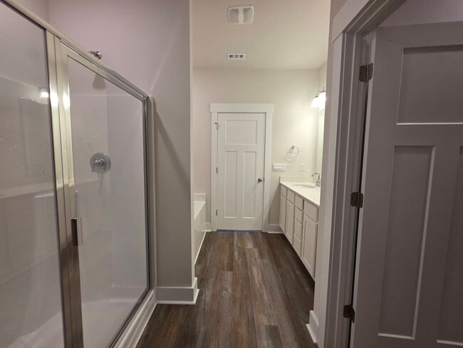 Building Photo - 5839 Sargassum Ln