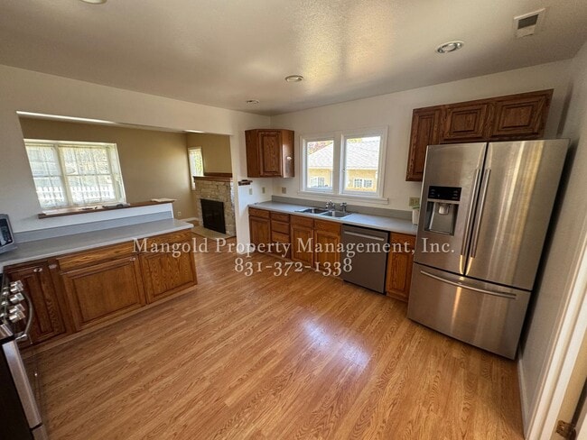 Building Photo - 4 Bedroom Ocean View Home with Private Balcony & Deck