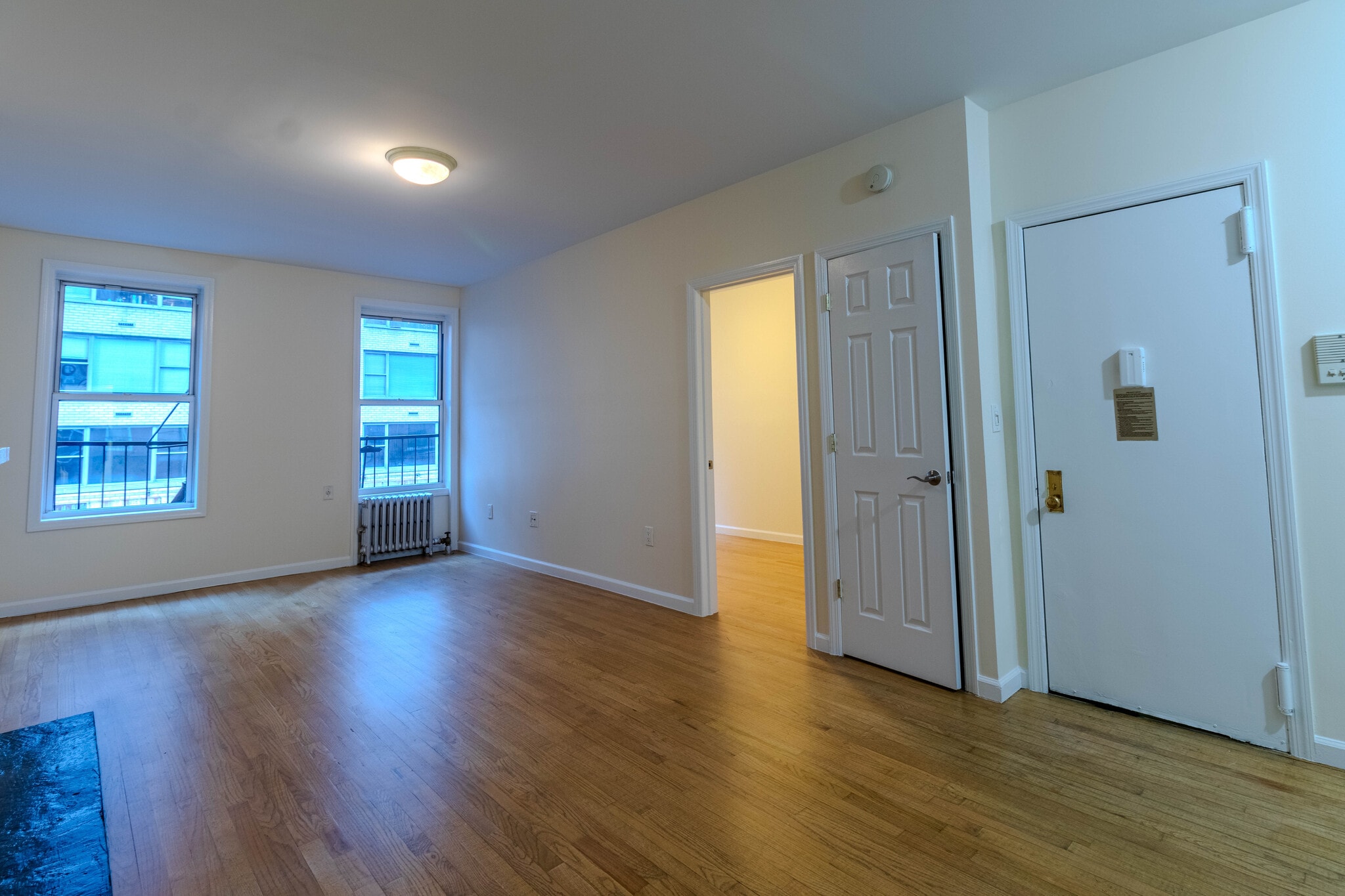 Building Photo - 321 E 51st St