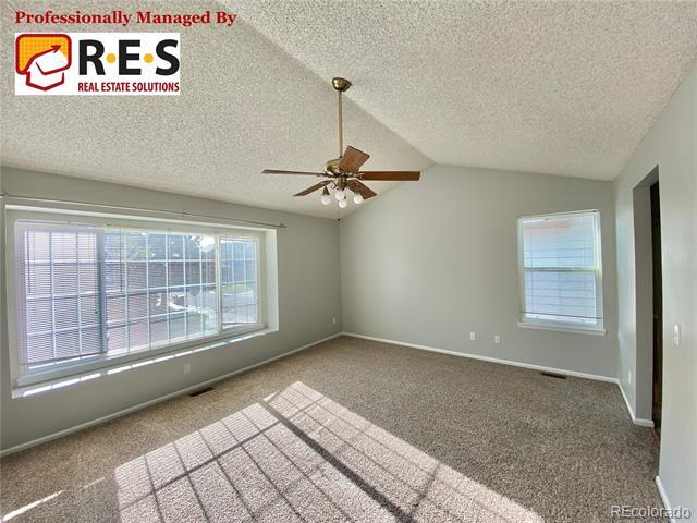 Building Photo - 9667 Bexley Dr
