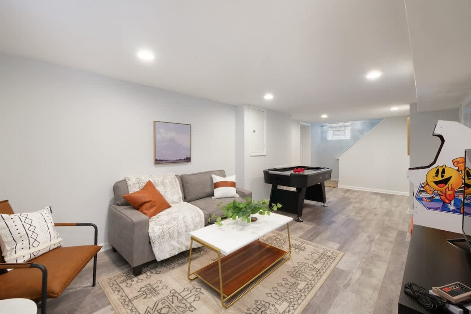 Building Photo - 3544 Tuttle Ave