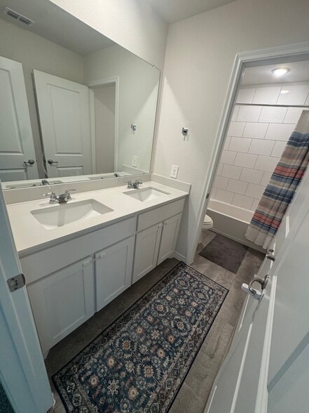 Building Photo - 8125 Danny Scarth Ln